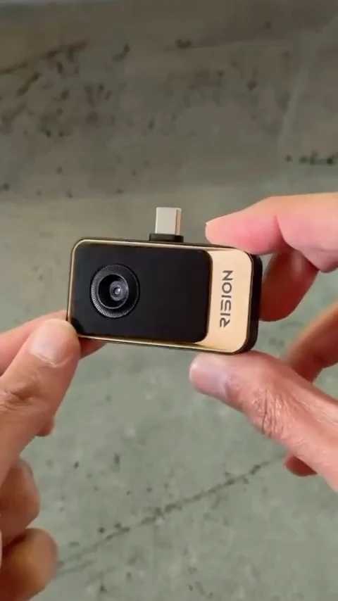 كاميرا RISION Magic Pro بمنفذ USB‑C، تكشف النقاط الساخنة والباردة بدقة وتناسب فحص الكهرباء والتكييف والتسربات وصيانة السيارات